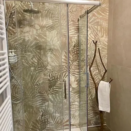 In Zona Apartament